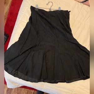 Lined linen flared skirt